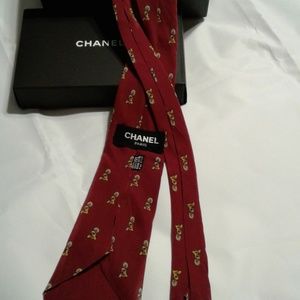 CHANEL - MAROON RED SOLID W/Halo IMAGE - RARE